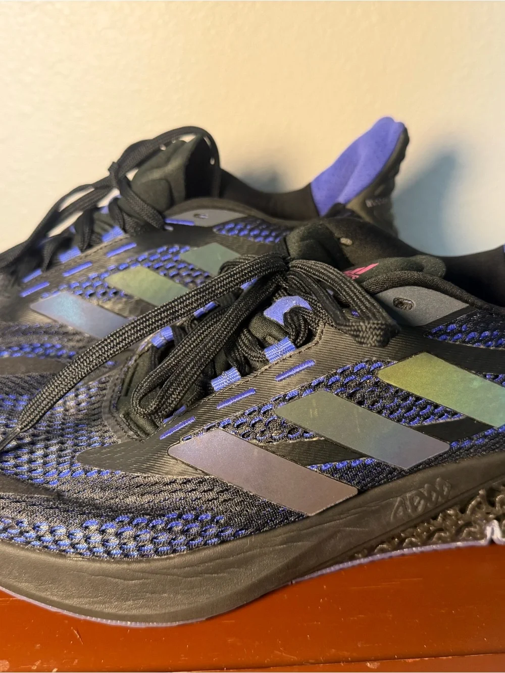Men’s iridescent Black and Purple Reflective Athletic Shoes
